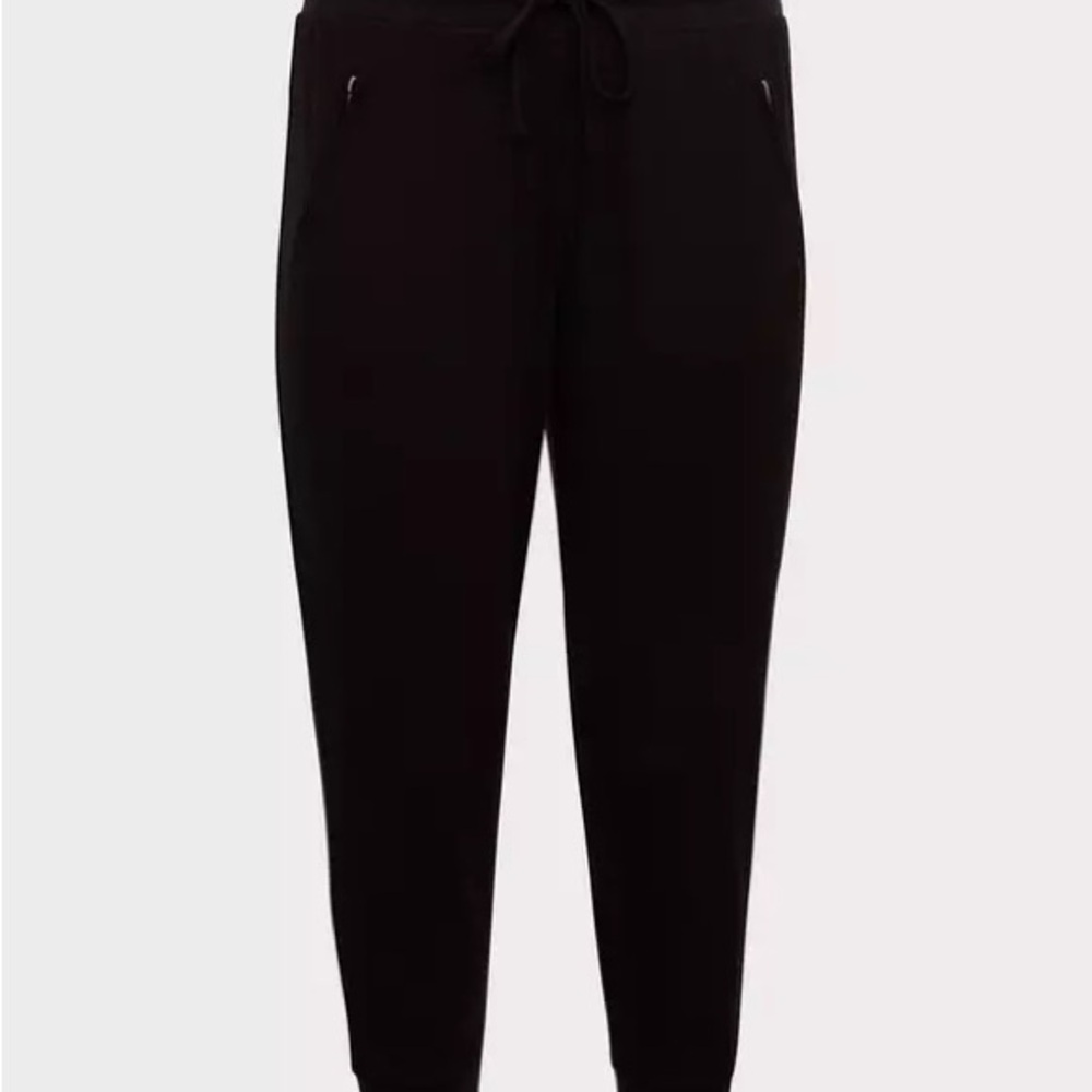 NWT Torrid Premium Ponte Zip Pocket Jogger - Black | Sz 1 - Picture 2 of 7